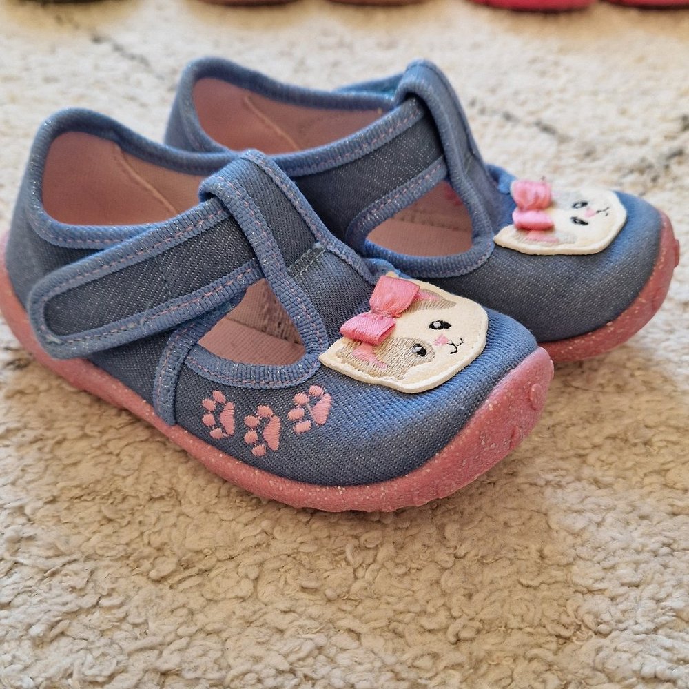 Superfit girl canvas shoes, Size: 8